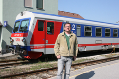 FPÖ-Verkehrssprecher Dieter Dorner will den Schienenverkehr in NÖ erhalten