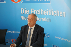 LAbg. Erich Königsberger kritisiert den Ideendiebstahl im Landtag